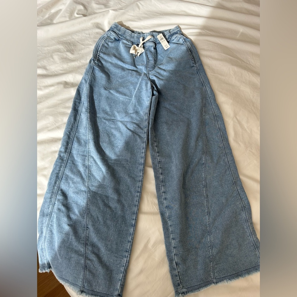 NWT Aerie Jean Style Trousers